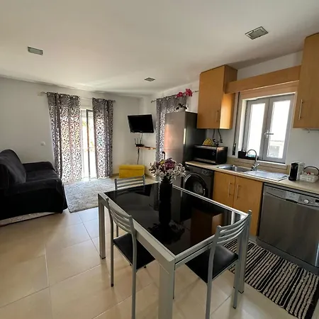 Ocean Breeze Guesthouse * Nazaré