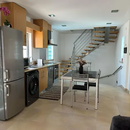 Ocean Breeze Guesthouse Apartamento Nazaré