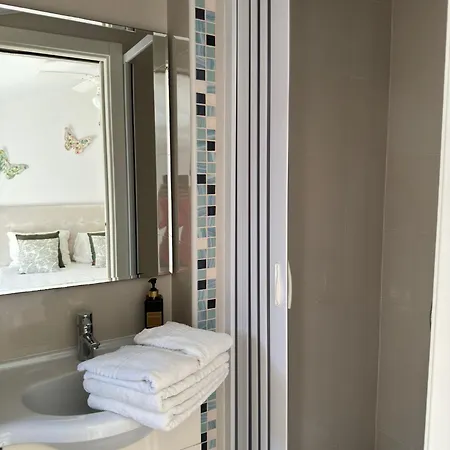Ocean Breeze Guesthouse 나자레